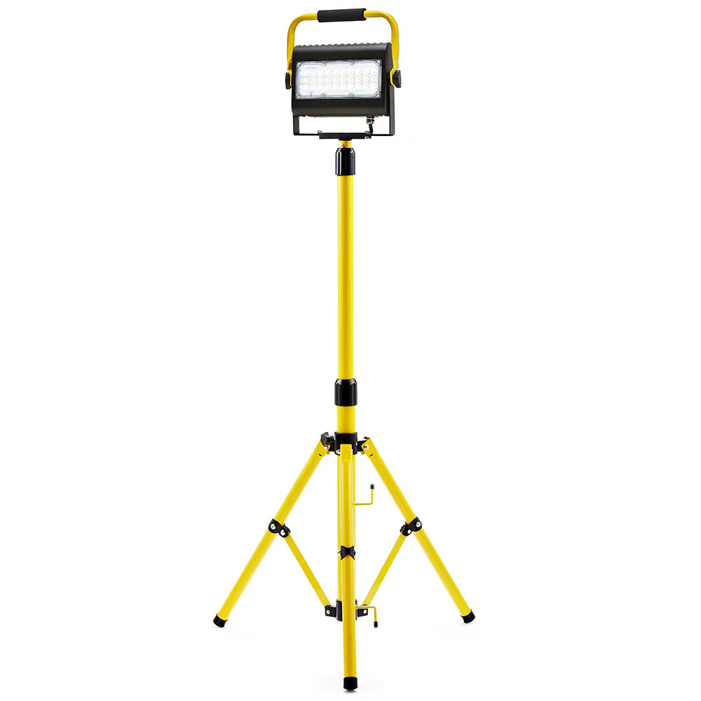 ProBuilt 411250 ProLight Slim 50-Watt LED Work Light One Head 2-Step Tripod - Mactool Shop